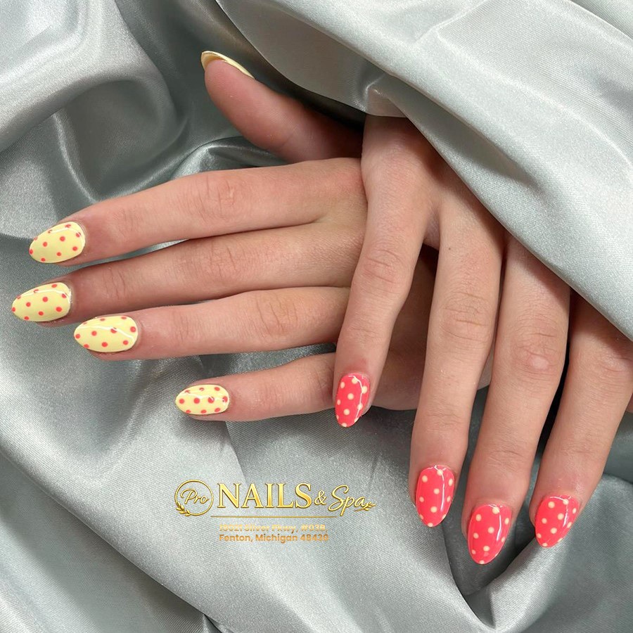 Pro Nails & Spa